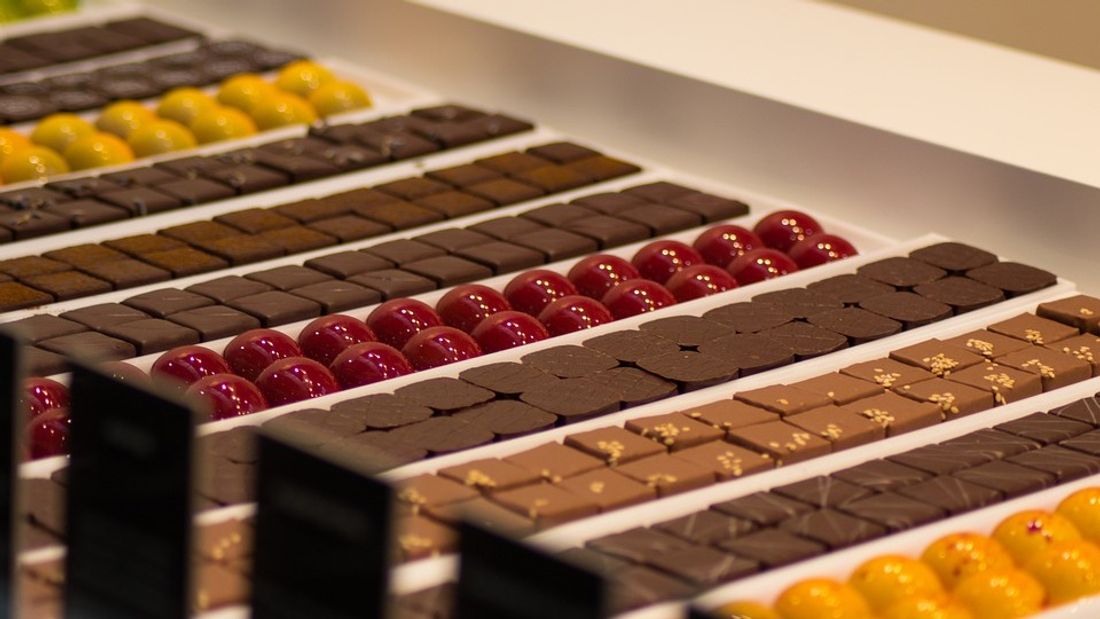 Du chocolat dans une boutique.